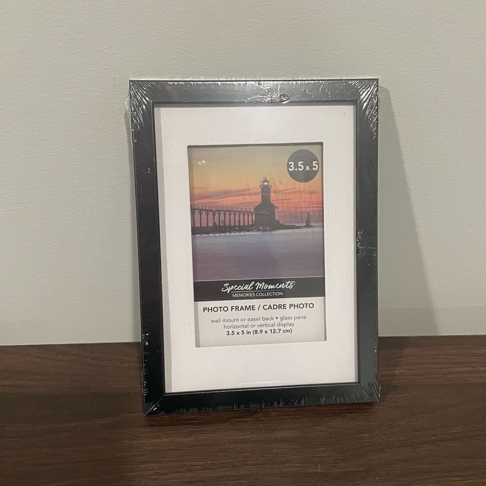 COPY {Special Moments} Black photo frame 3.5" x 5" wall mount or easel back